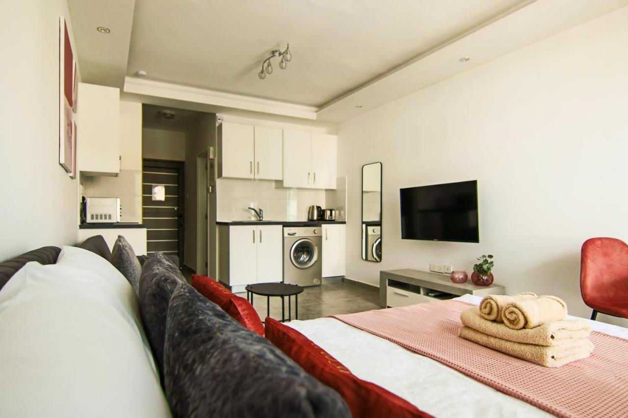 Phaedrus Living: Seaside Luxury Flat Athina 115 Apartment Paphos ภายนอก รูปภาพ