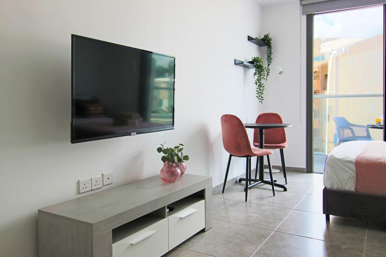 Phaedrus Living: Seaside Luxury Flat Athina 115 Apartment Paphos ภายนอก รูปภาพ